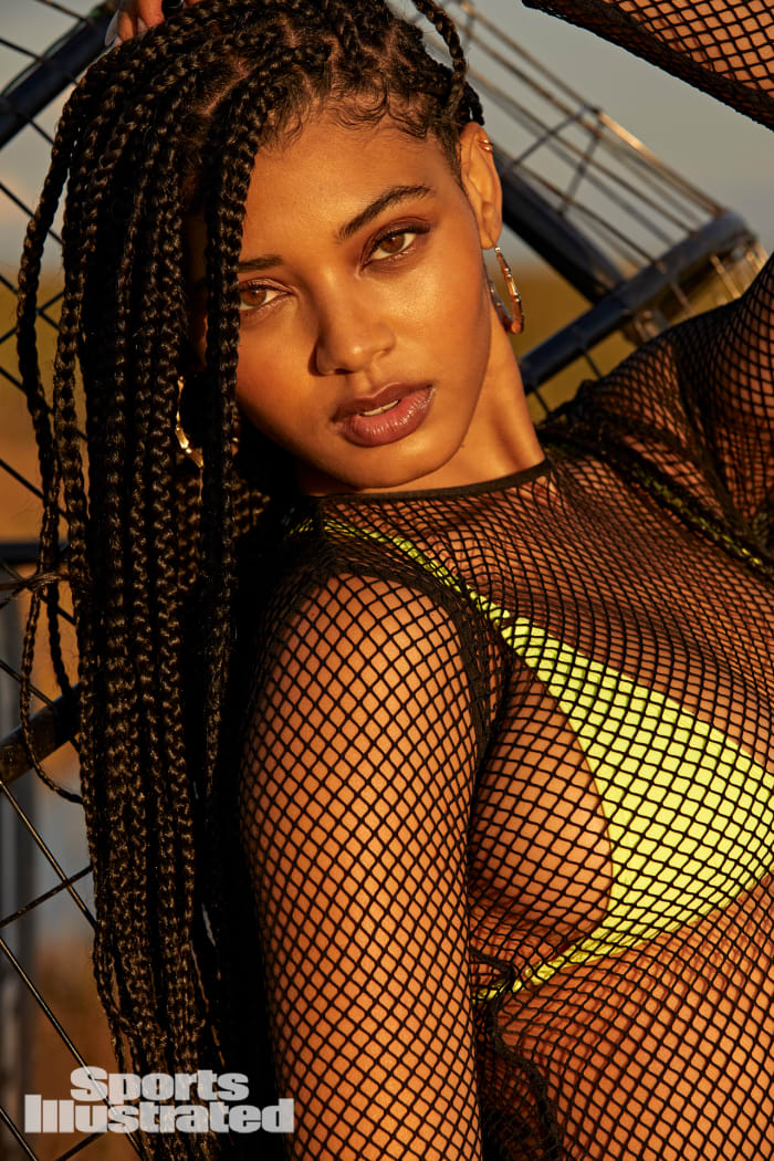 X163502_TK5_00276WMweb